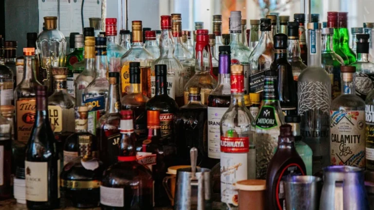 Four stages of alcohol addiction